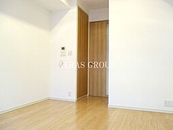 コンフォリア三田イースト 10階1Kのリビング/ダイニング