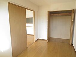 グランツユー 1階1LDKのリビング/ダイニング