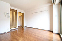 グランブルー 1階1Kのリビング/ダイニング