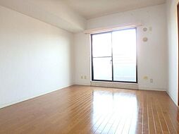 コスモ拝島 2階3LDKのリビング/ダイニング