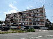 郡山駅よりバス17分 徒歩4分 3階 築55年2ヶ月の賃貸物件