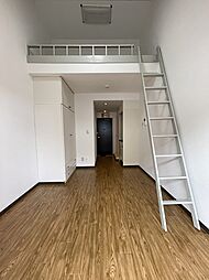 アドバンスドミトリー 2階ワンルームのリビング/ダイニング