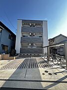 石津川駅より徒歩8分 3階 築3年3ヶ月の賃貸物件