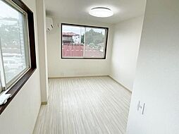 メゾンアレーズ 302. 3階ワンルームのリビング/ダイニング