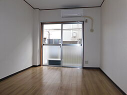 京王線 長沼駅 徒歩5分の賃貸マンション 1階1Kのリビング/ダイニング