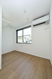 snUg10 1階ワンルームのリビング/ダイニング