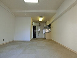 東京メトロ丸ノ内線 新宿御苑前駅 徒歩3分の賃貸マンション 9階ワンルームのリビング/ダイニング