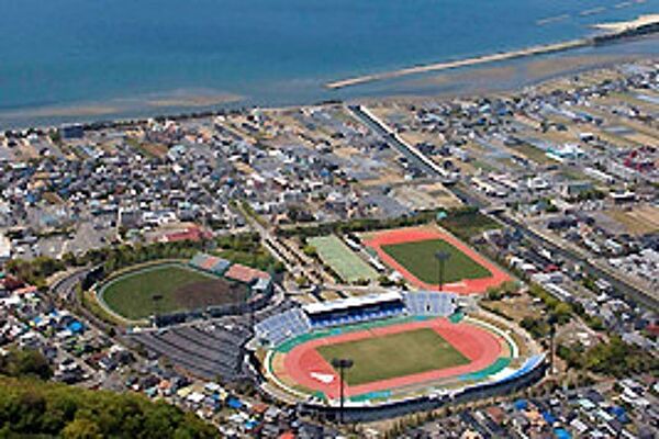 紀三井寺公園まで1382m
