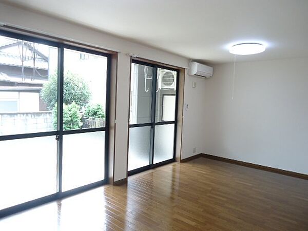 apartment 栃木県栃木市薗部町４丁目
薗部町の賃貸情報を見る
物件地図