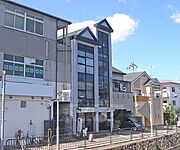 墨染駅より徒歩1分 3階 築42年の賃貸物件