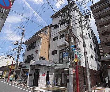 外観:細長いマンションです。 外観:細長いマンションです。