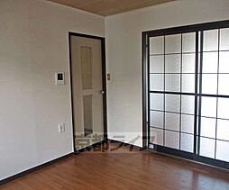 タウニィ半白 205 2階2DKのリビング/ダイニング