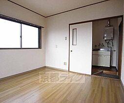 サンライズ藤森 301 3階ワンルームのリビング/ダイニング