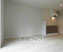 メゾン・ソレイユ稲荷 102 1階ワンルームのリビング/ダイニング