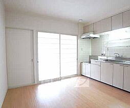 ノースパレス27 201 2階2DKのリビング/ダイニング