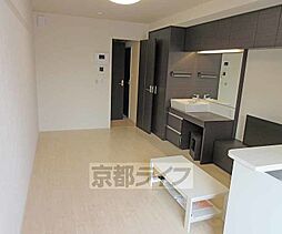 JR東海道・山陽本線 山科駅 徒歩12分の賃貸アパート 1階ワンルームのリビング/ダイニング