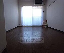 近鉄京都線 新田辺駅 徒歩17分の賃貸マンション 4階1Kのリビング/ダイニング