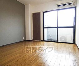 インペリアルドムール 301 3階1Kのリビング/ダイニング