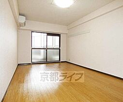 メゾンＧ向島 208 2階1Kのリビング/ダイニング