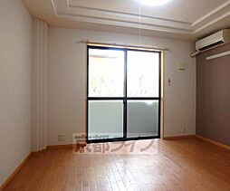 近鉄京都線 新田辺駅 徒歩10分の賃貸マンション 1階1Kのリビング/ダイニング