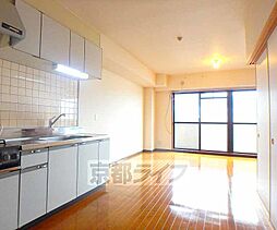 JR片町線(学研都市線) 津田駅 徒歩4分の賃貸マンション 5階2LDKのリビング/ダイニング