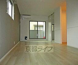 プティグレーヌ久御山 305 3階2LDKのリビング/ダイニング