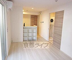 京都地下鉄東西線 御陵駅 徒歩17分の賃貸アパート 1階1LDKのリビング/ダイニング