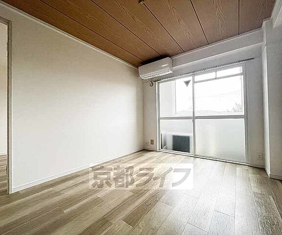 寝室