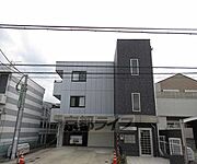 東野駅より徒歩7分 3階 築13年の賃貸物件
