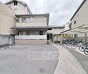 丸太町駅より徒歩18分 1階 築16年8ヶ月の賃貸物件