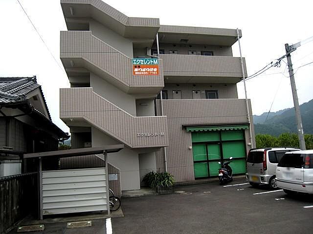 3 / 3