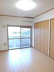 サン・プラシード 303 3階1DKのリビング/ダイニング