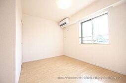 イーストブルー　Ｉ 206 2階1LDKのリビング/ダイニング