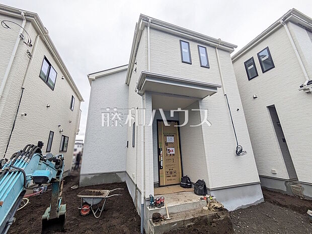 E号棟 外観 【東大和市狭山4丁目】