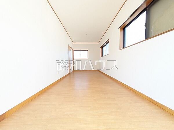 居室　【八王子市散田町3丁目】