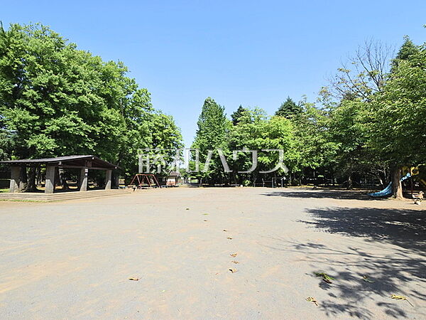 昭和公園 (1200m)