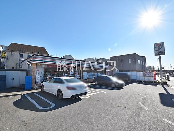 セブン-イレブン 三鷹大沢1丁目店 (510m)