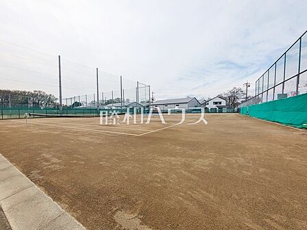 野火止庭球場 (1300m)