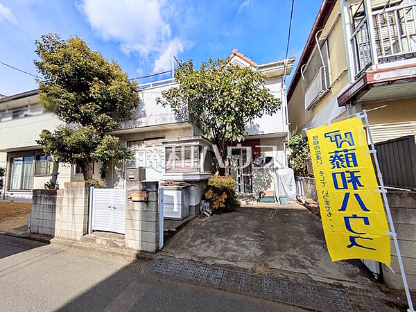 ≪現地外観（現況：古屋有）≫　綺麗な整形地のため、思い描いているイメージをカタチにしやすい土地【府中市本宿町4丁目】