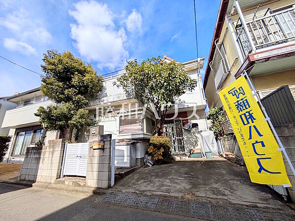 ≪現地外観（現況：古屋有）≫　JR南武線「西府」駅 徒歩10分！この恵まれたロケーションによる幸福感は、毎朝の通勤時にしっかりと感じられるのではないでしょうか。【府中市本宿町4丁目】