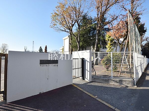 府中市立本宿小学校 (500m)