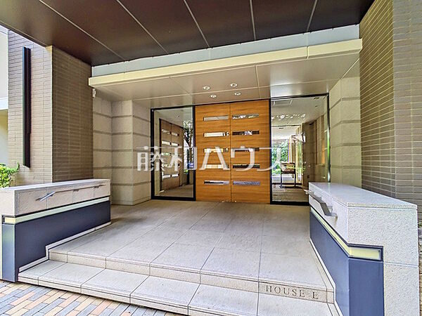 エントランス　【パークシティ浜田山　E棟】
