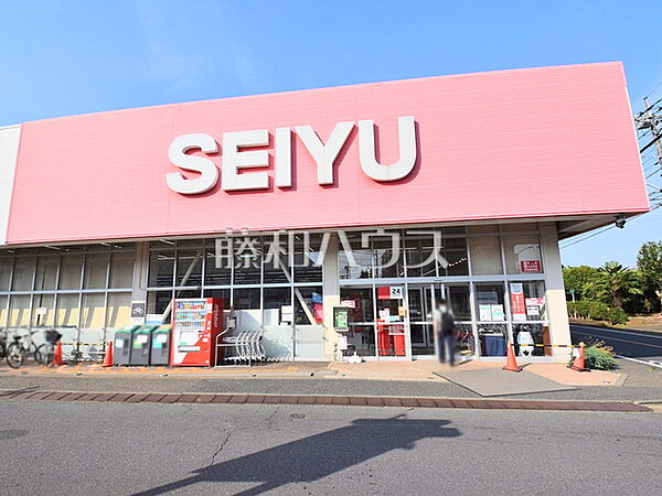 西友三鷹牟礼店 (580m)