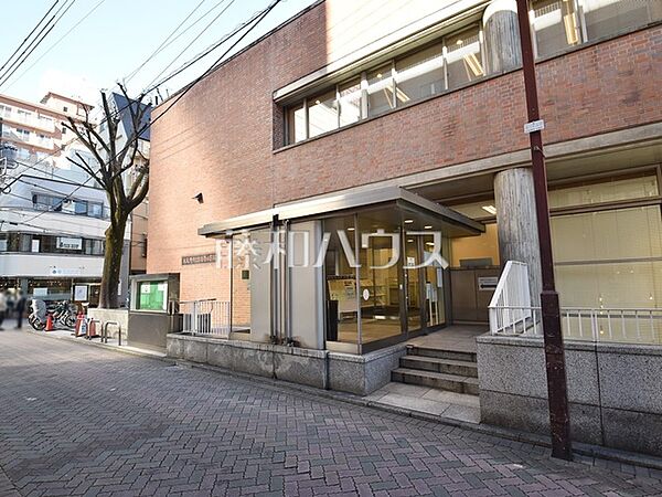 武蔵野市立吉祥寺図書館 (440m)