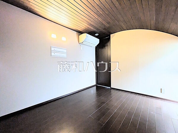 居室　【調布市布田5丁目】
