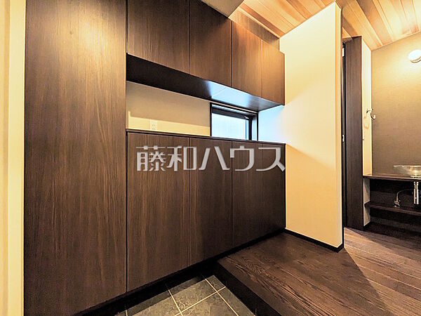 収納　【調布市布田5丁目】