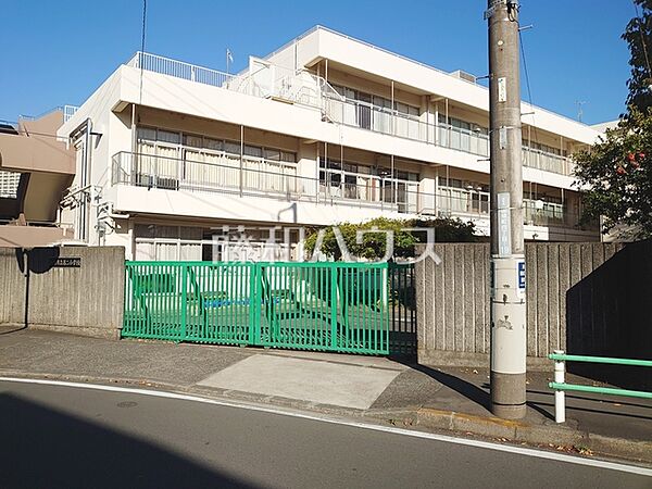 調布市立第二小学校 (190m)