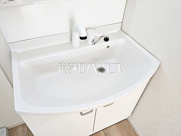 洗面台　【西東京市谷戸町1丁目】