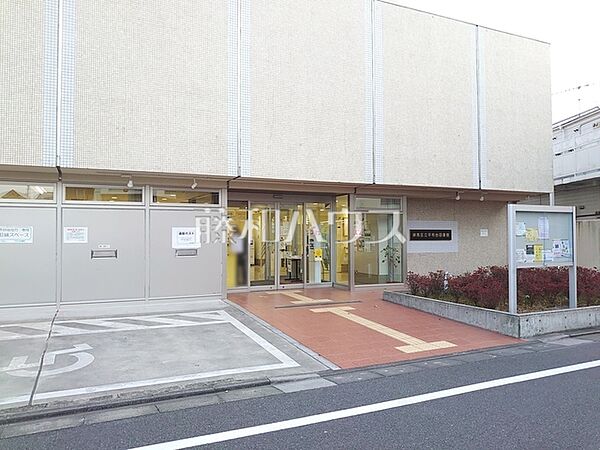 練馬区立平和台図書館 (630m)