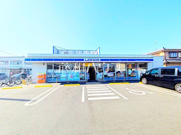 ローソン 八王子高尾街道店 (880m)